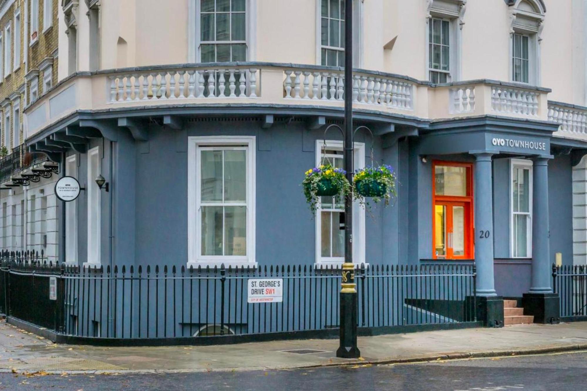 Oyo Townhouse New England, Victoria Londen